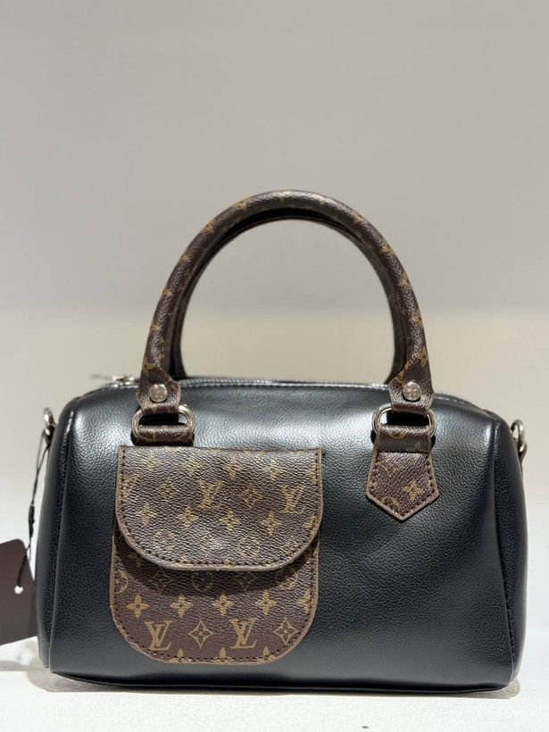 کیف صندوقی جلو جیب lv 11073241